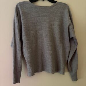 Vila Milano Gray Textured Wave Knit Sweater Women’s M Relaxed Long Sleeve